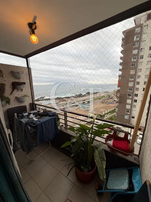 Balcón con vista al mar